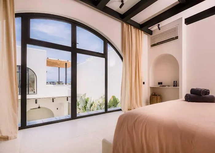 Villa Corsica At Isola Munggu